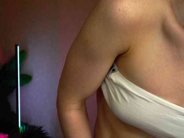 AnitaVon webcam