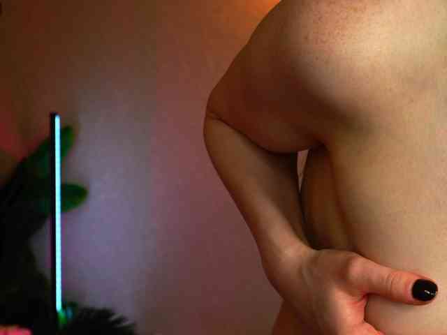 AnitaVon webcam