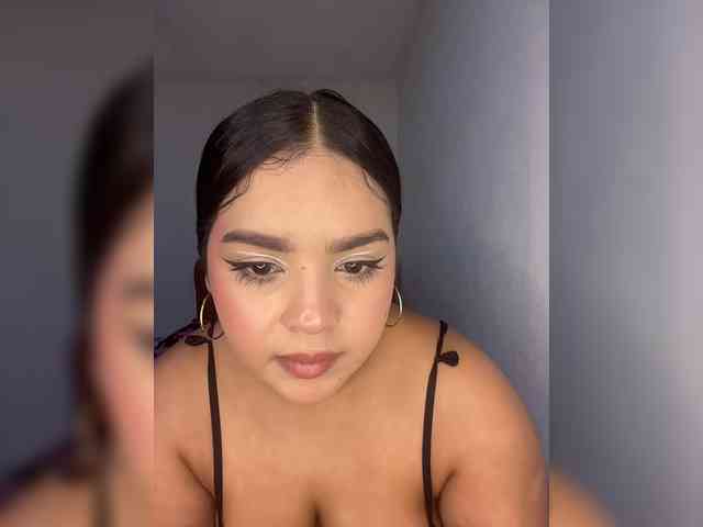 LunaMorena webcam