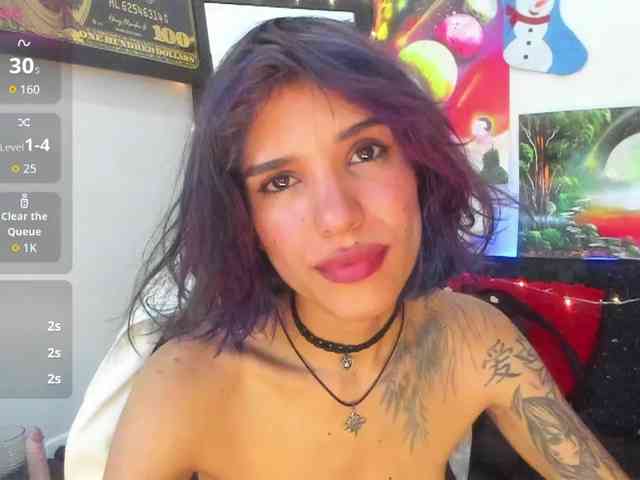 marley-luna Live Webcam on {site_name}