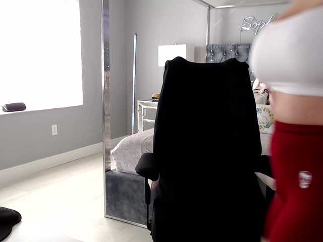 sophiasanchez's BongaCams show and profile