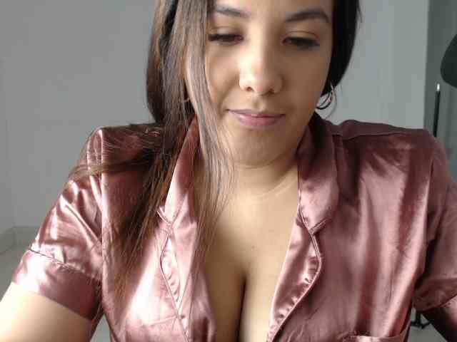Jadeluxelife webcam