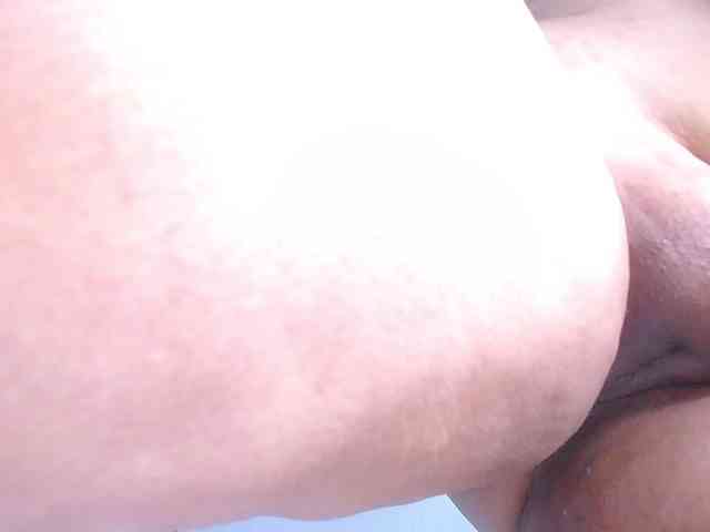 bigtits-mommy webcam