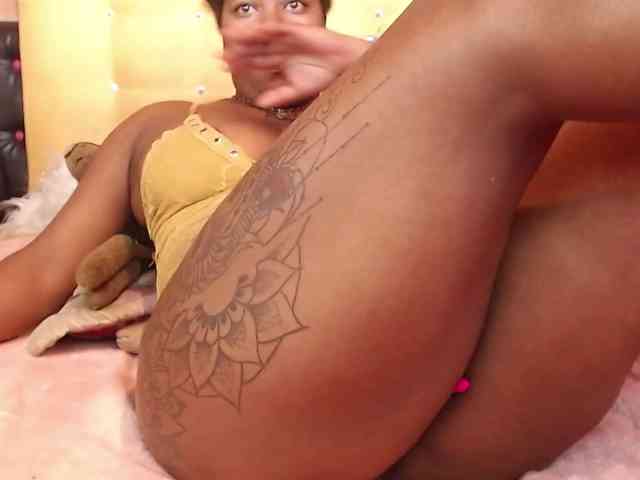 AbenyAnaya webcam