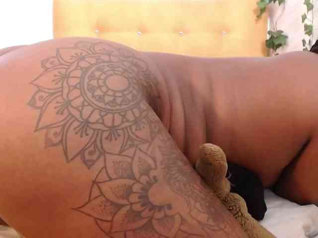 AbenyAnaya webcam