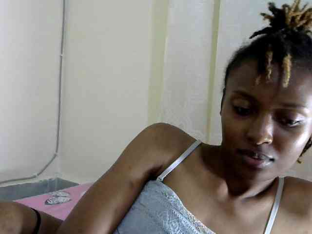 Sexydi Live Webcam on BongaCams