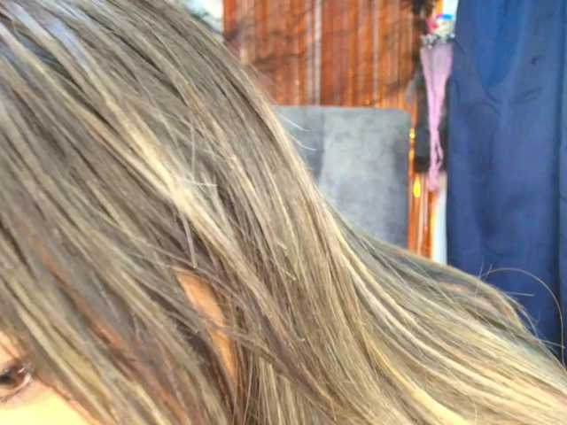 Isabellaagarcia webcam bongacams model stream image