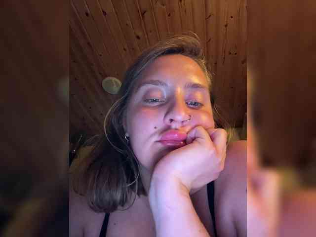 Ohmylissaa webcam