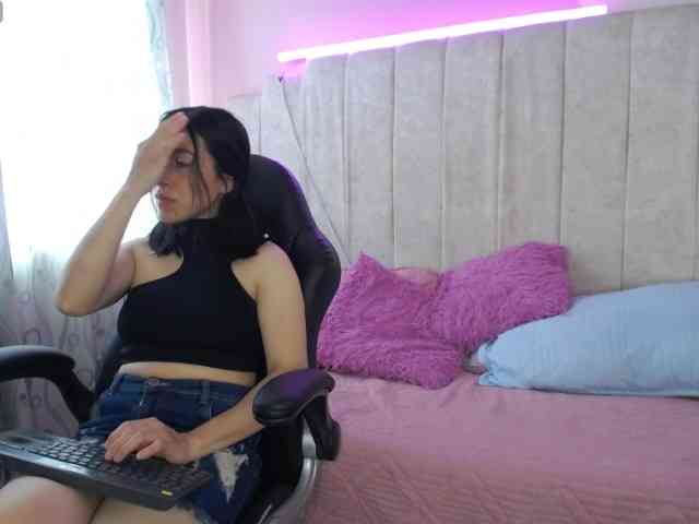 DarlingDuchess- webcam