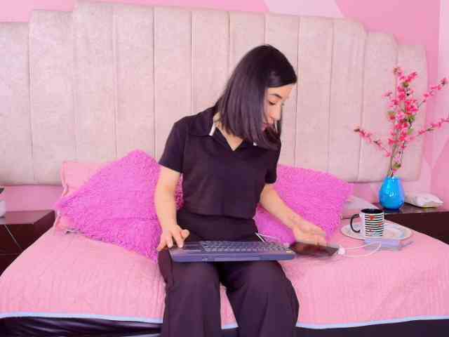 DarlingDuchess- webcam