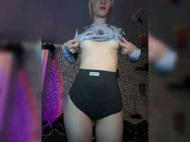 little-Freya webcam