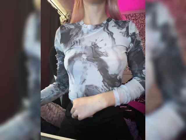 little-Freya webcam
