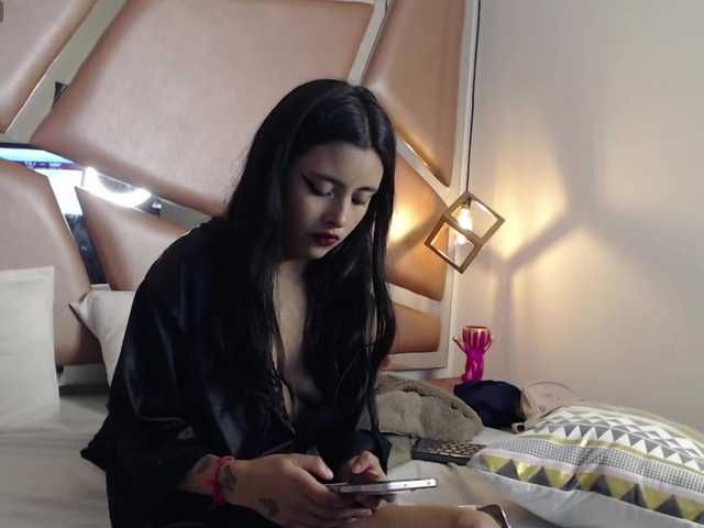 LUNASWEET-VC's BongaCams show and profile