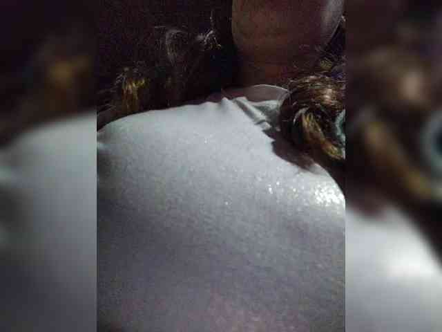 Alysson-1 webcam