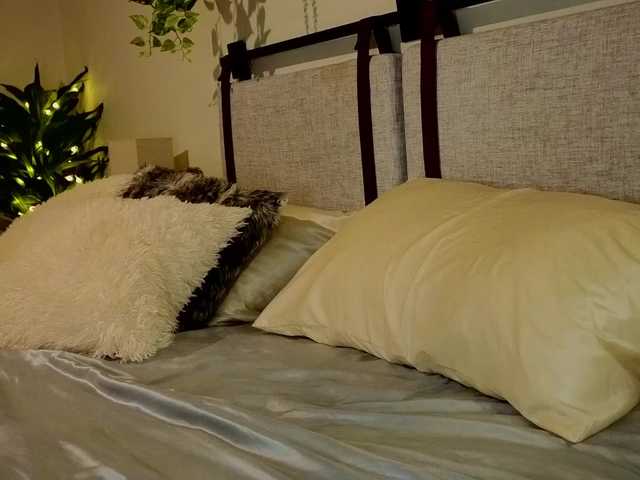 KellyJoRae's BongaCams show and profile