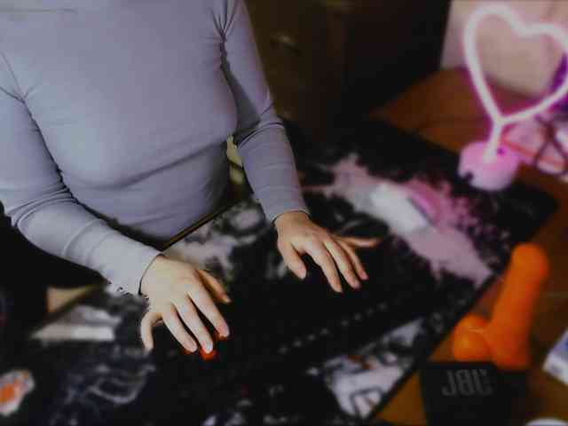 AngelRoxy21 webcam