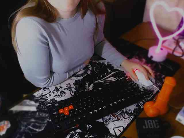 AngelRoxy21 webcam
