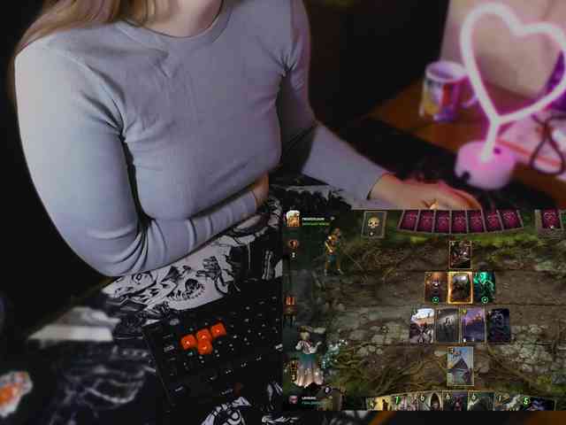 AngelRoxy21 webcam