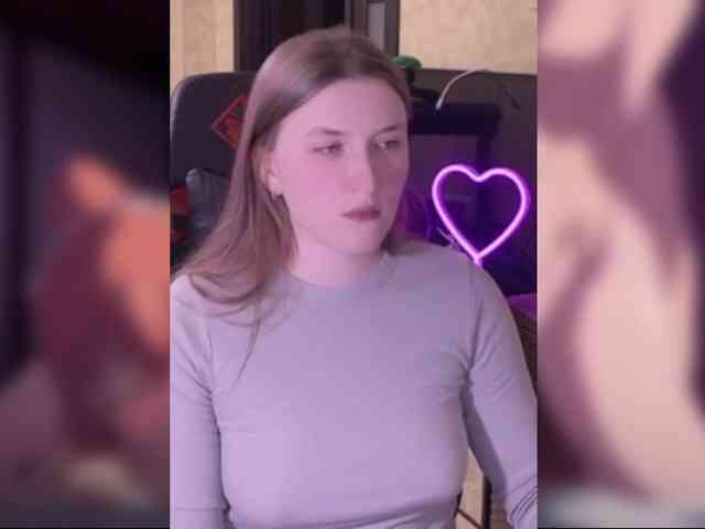 AngelRoxy21 webcam
