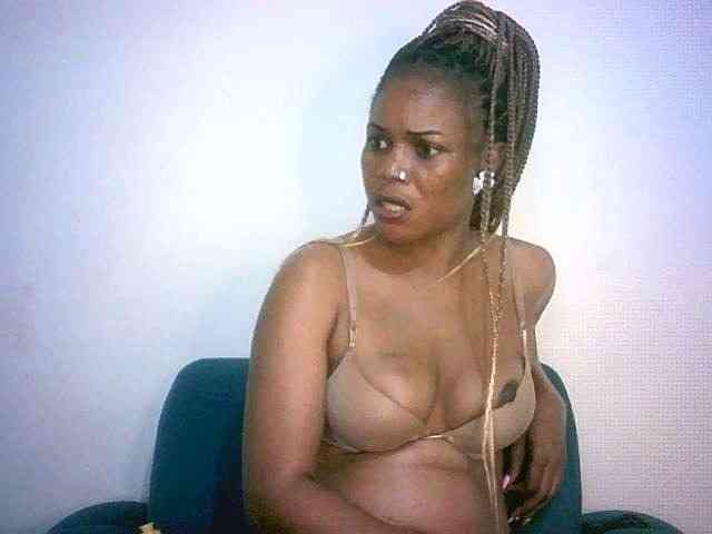 queenc001 webcam