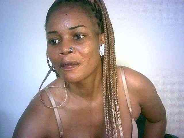 queenc001 webcam