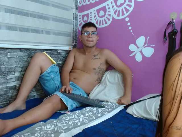 Wild-RoomXxX's BongaCams show and profile