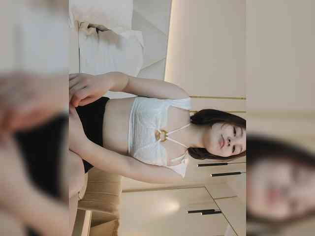 AliceAngell webcam