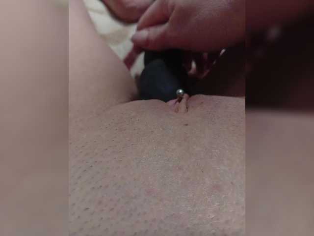 Elena-05's BongaCams show and profile