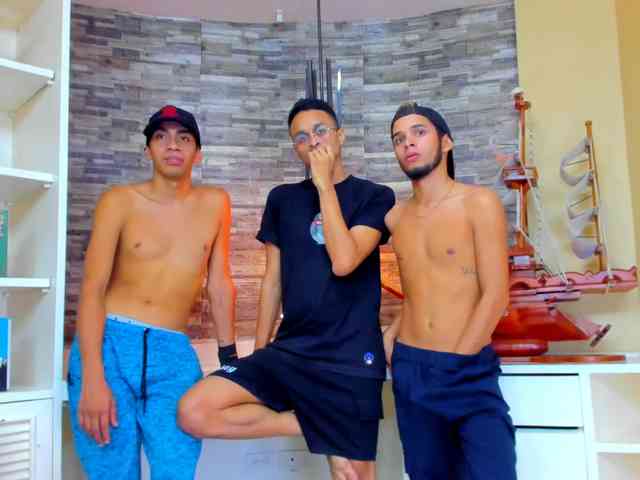 Juicy-Crew