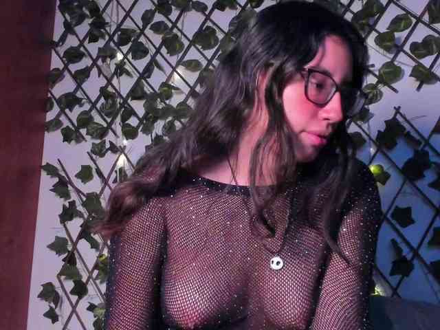 CoralineSanchez webcam