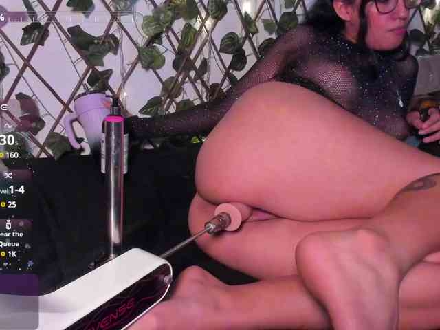 CoralineSanchez webcam