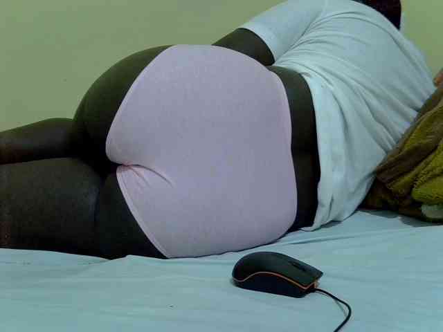 Charmingme Live Webcam on BongaCams