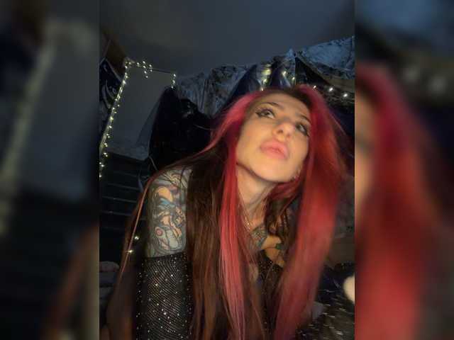 KillerWitch's BongaCams show and profile