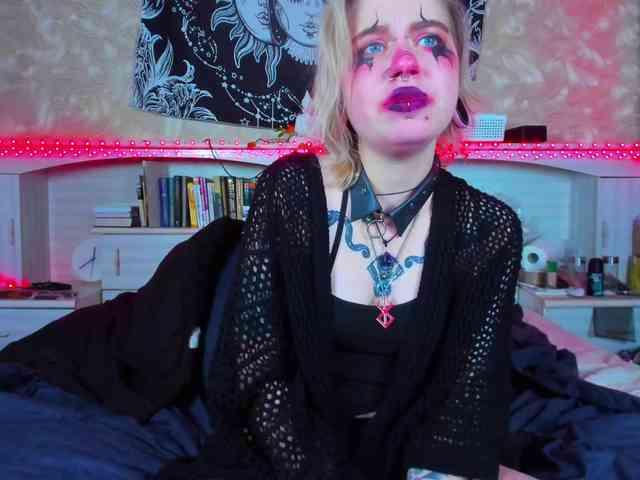 Aru-k0t0 webcam