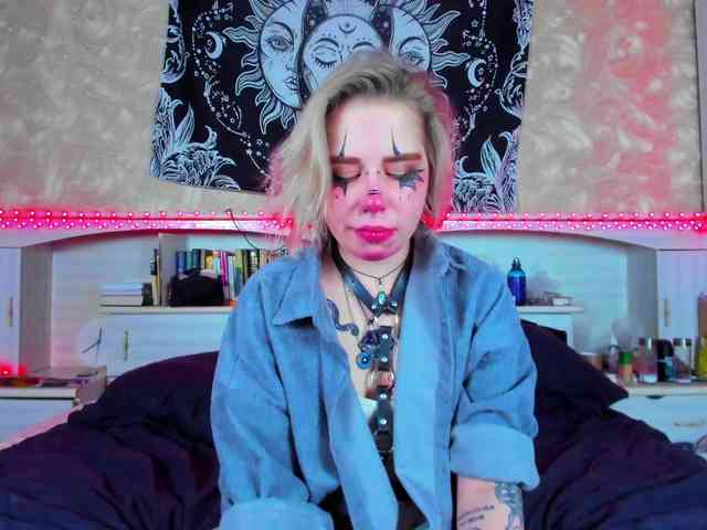 Aru-k0t0 webcam