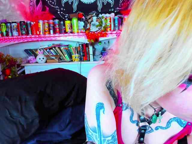 Aru-k0t0 webcam