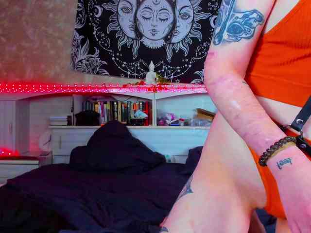 Aru-k0t0 webcam