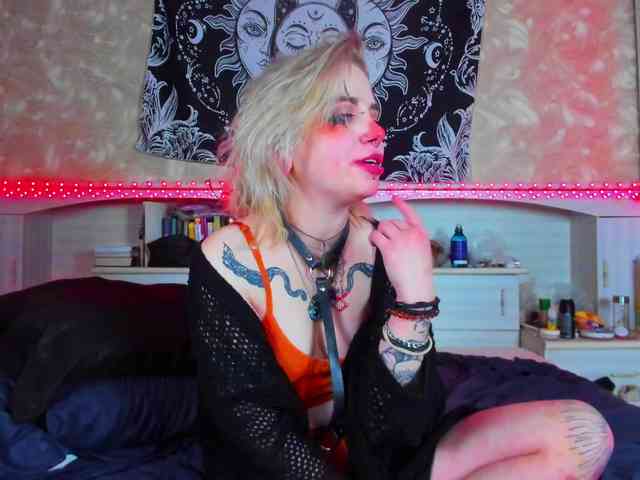 Aru-k0t0 webcam