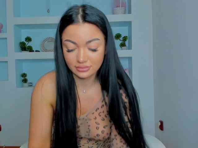 JuicyJulie webcam