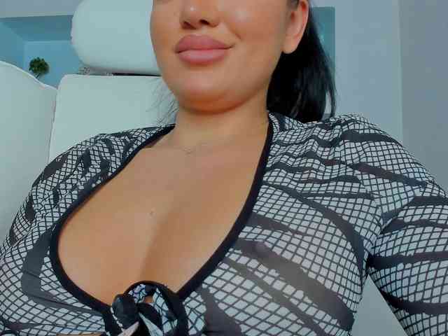 JuicyJulie webcam