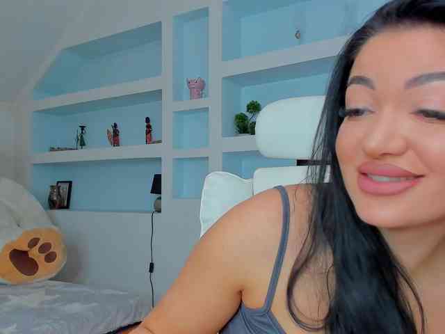 JuicyJulie webcam