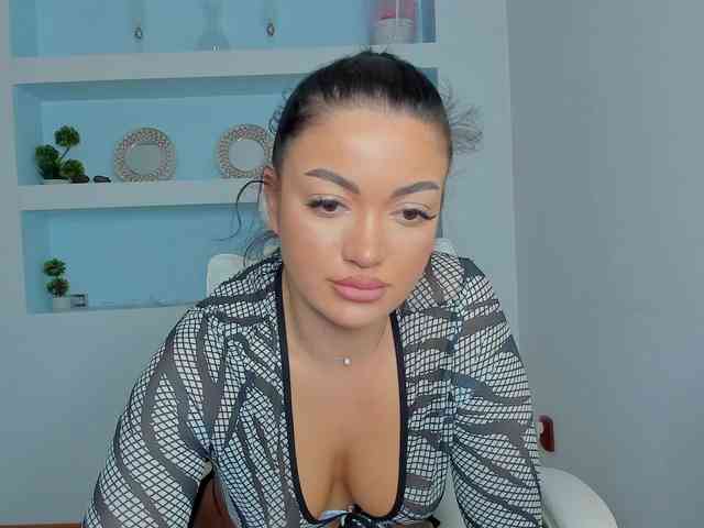 JuicyJulie webcam