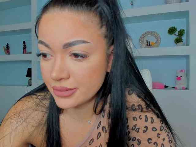 JuicyJulie webcam