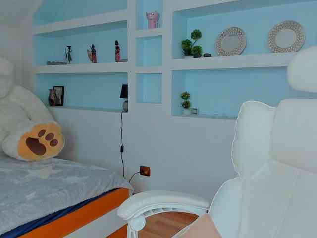 JuicyJulie webcam