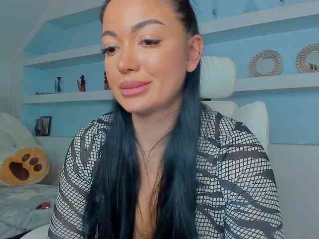 JuicyJulie webcam