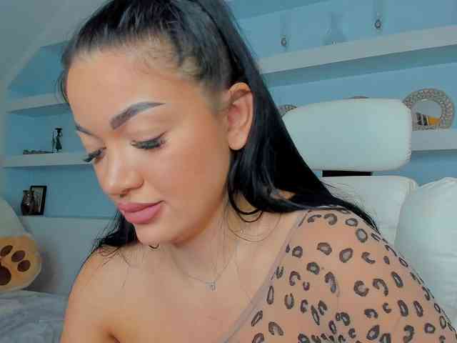 JuicyJulie webcam