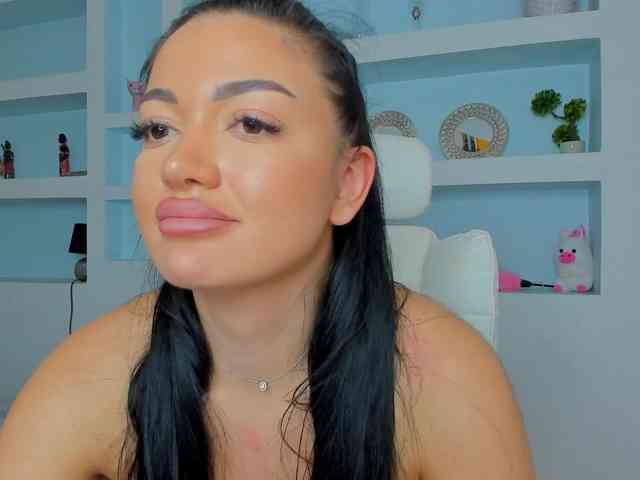 JuicyJulie webcam