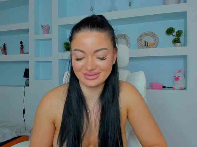 JuicyJulie webcam