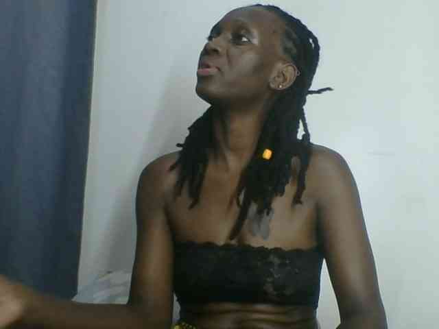 Melaniegoddess Live Webcam on BongaCams
