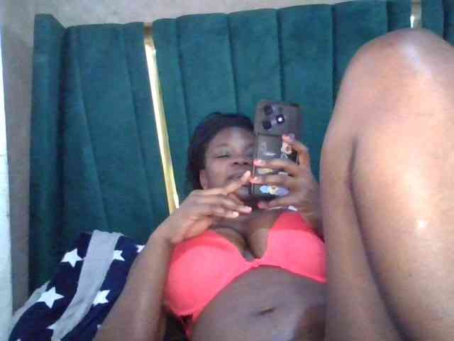 Lovelydoll34 webcam